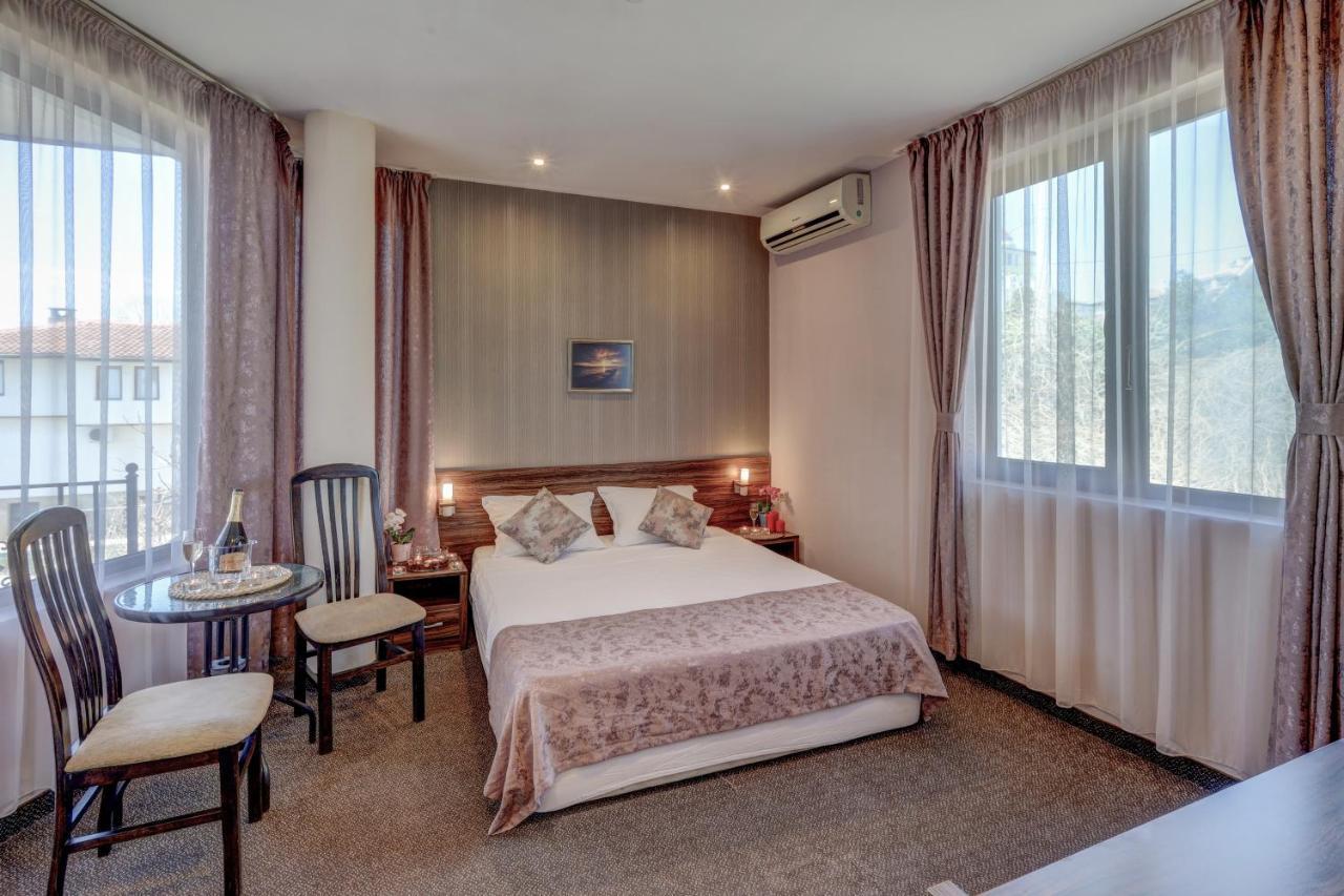 Ellinis Hotel Warna Zewnętrze zdjęcie
