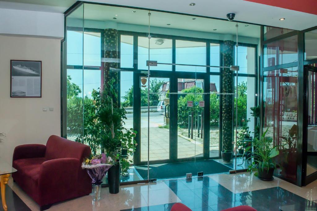 Ellinis Hotel Warna Zewnętrze zdjęcie